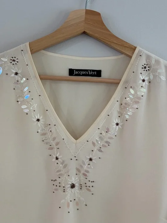 Jacques Vert Cream V-Neck Embellished Flutter Sleeve Blouse - Picture 2 of 3